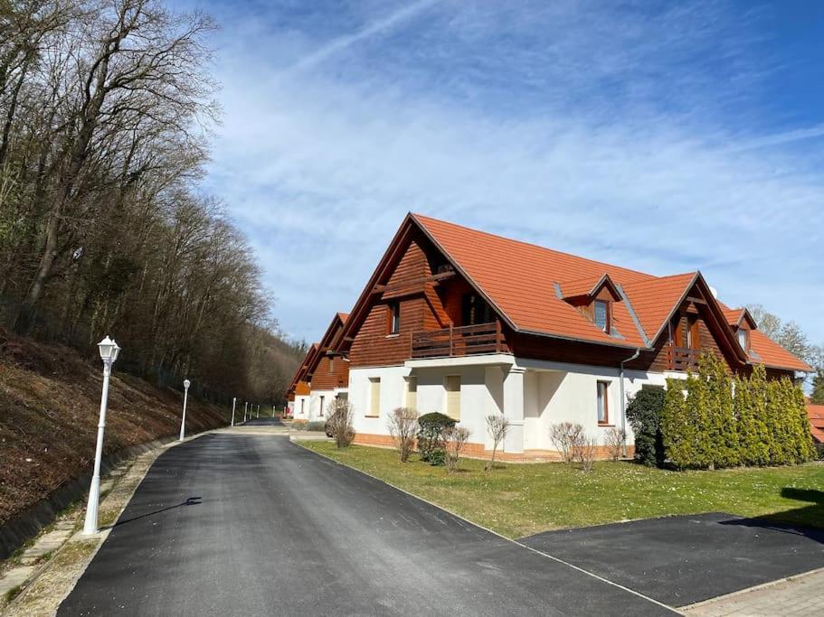Star Apartman Zalacsány Exterior photo